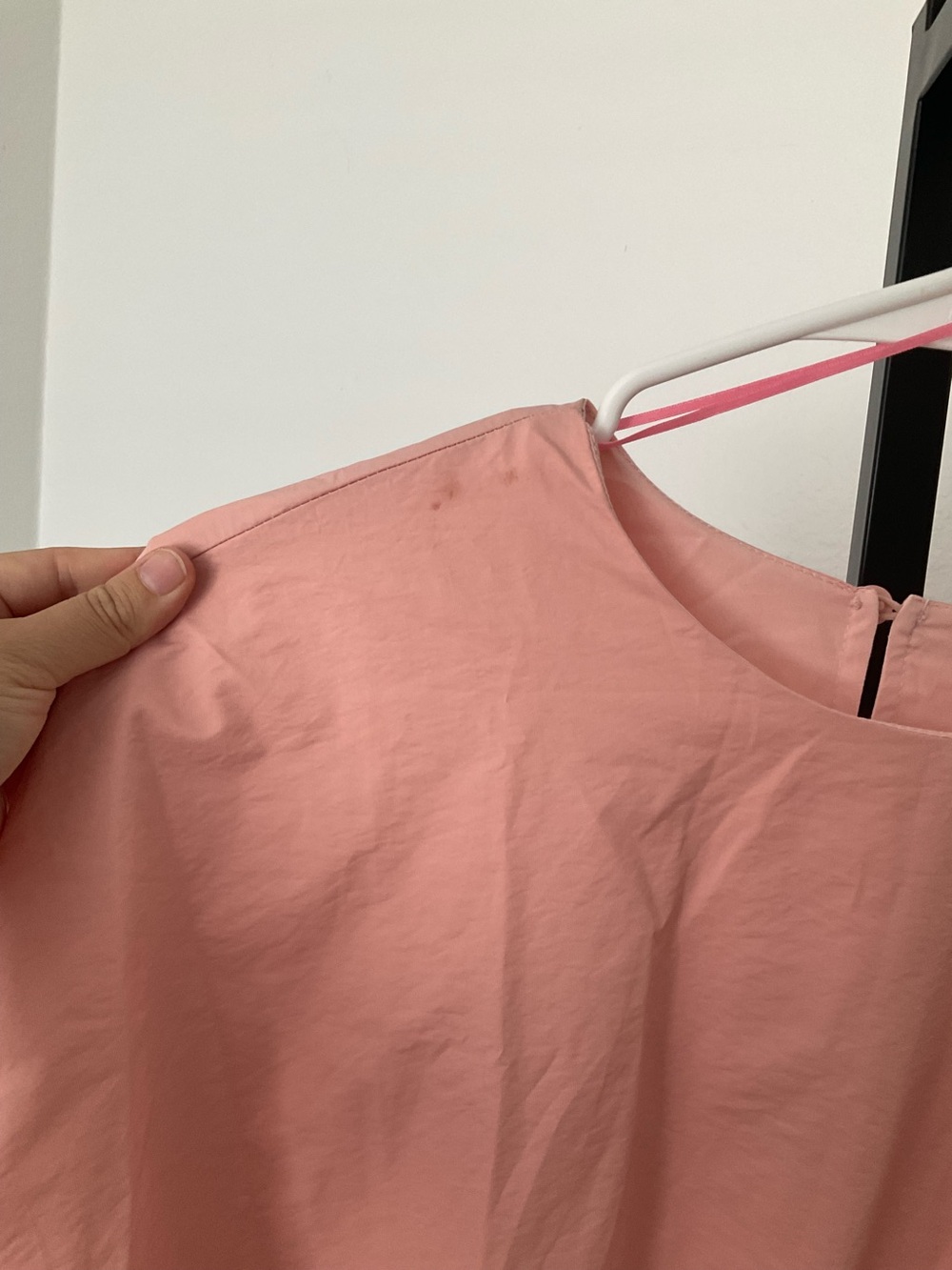 Mable Crop Top In Pink - Picture 2 of 6